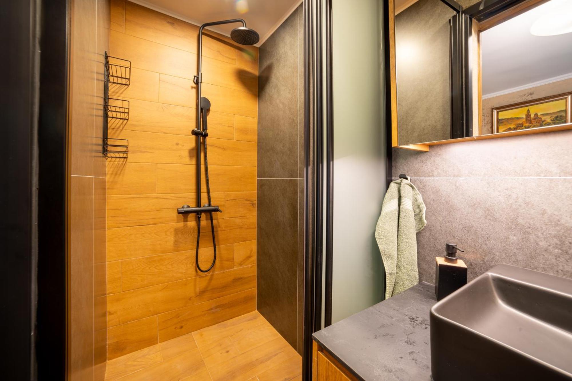 Iatrus Guest Apartment & Sauna ヴェリコ・タルノヴォ エクステリア 写真