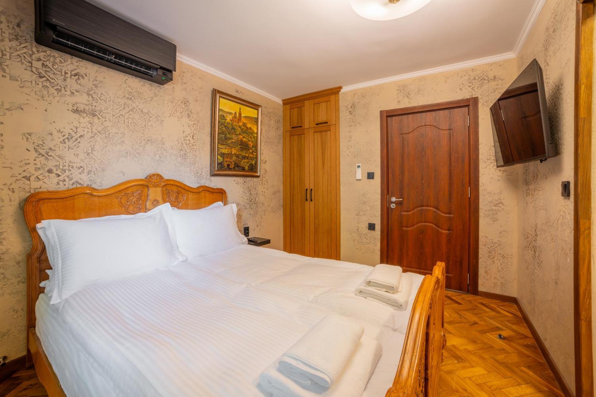 Iatrus Guest Apartment & Sauna ヴェリコ・タルノヴォ エクステリア 写真